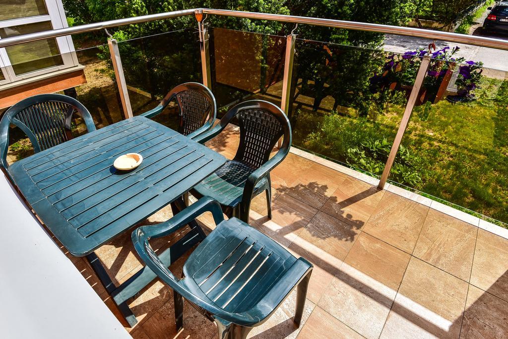 Neriesapartment No.3 With Terrace In Centrum Παλάγκα Εξωτερικό φωτογραφία